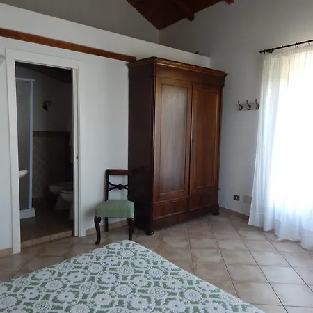 I Lecci Bed & Breakfast 3*